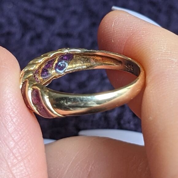 14k gold ruby band  - Picture 6 of 7